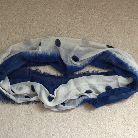 American Eagle Infinity scarf - Picture 2 of 3